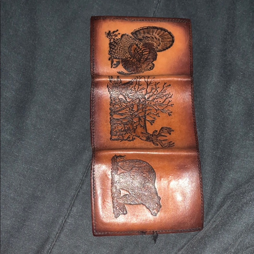 Tri fold animal wallet